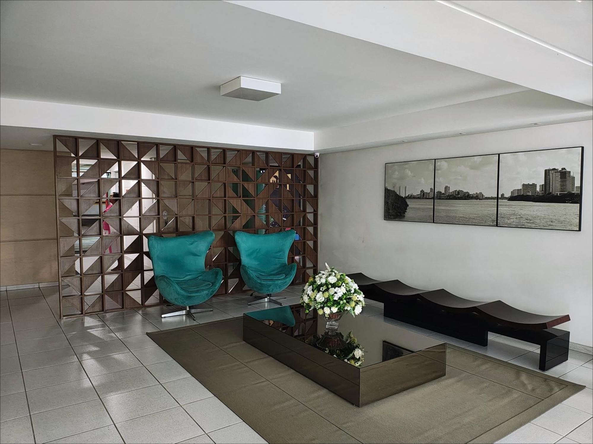 Apartment Confortavel Com 2 Quartos, Sendo Um Suite, Varanda, Ampla Sala, Cozinha Area De Servico E Banheiro Social