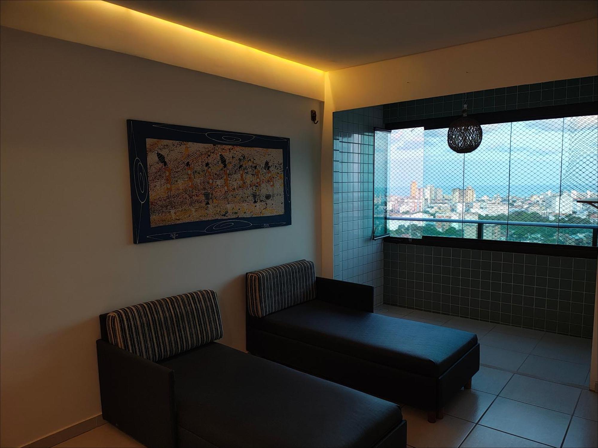 Confortavel Com 2 Quartos, Sendo Um Suite, Varanda, Ampla Sala, Cozinha Area De Servico E Banheiro Social Recife